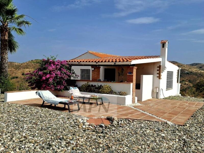 1 bedroom Country House for sale