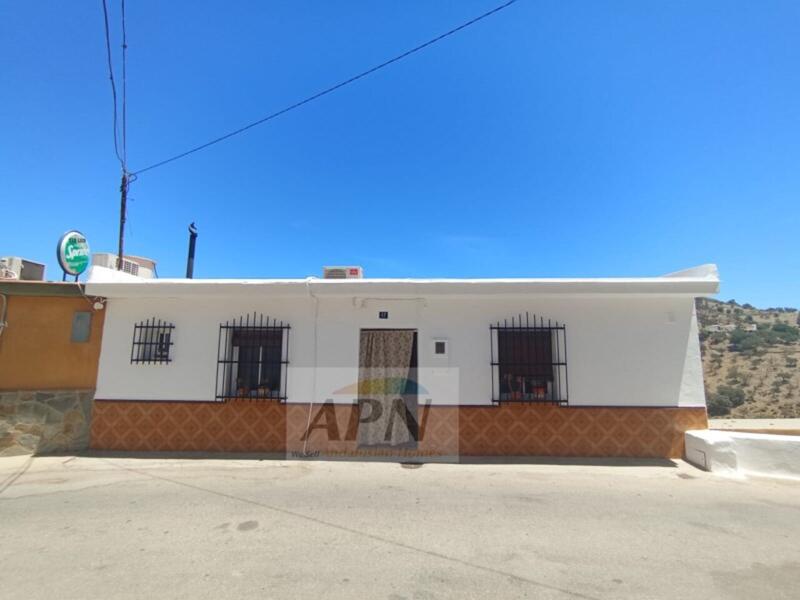 3 bedroom Townhouse for sale