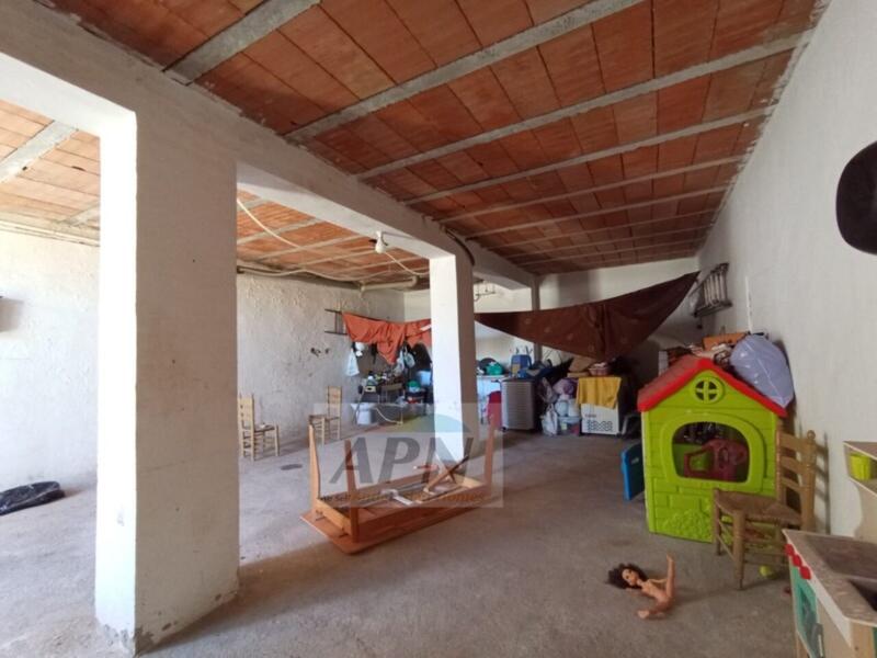 3 bedroom Townhouse for sale