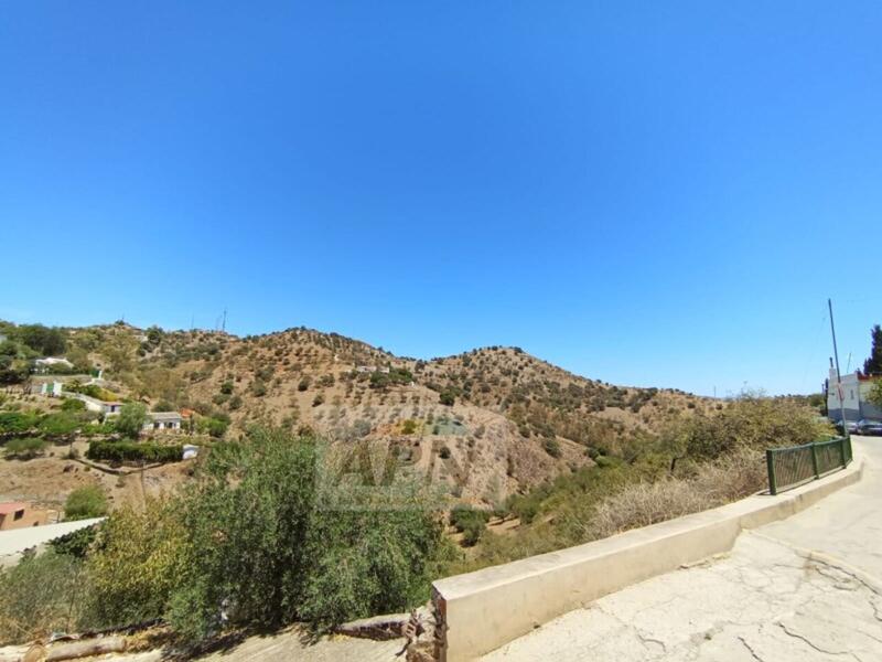 3 bedroom Townhouse for sale