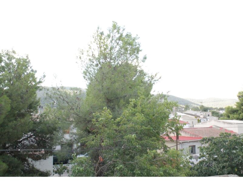 5 bedroom Townhouse for sale