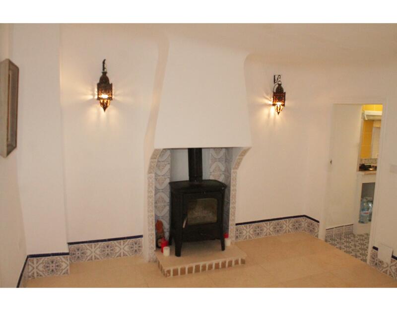 5 bedroom Townhouse for sale