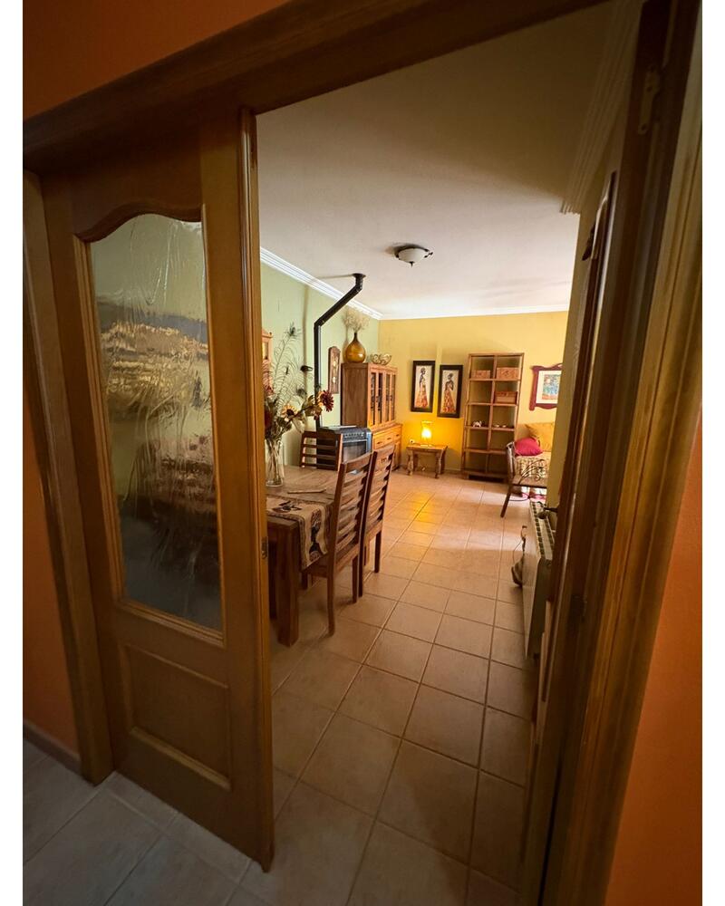 4 bedroom Townhouse for sale