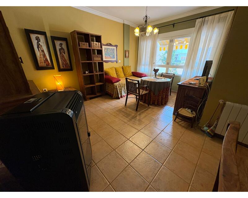 4 bedroom Townhouse for sale