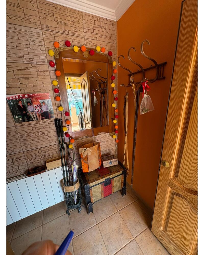 4 bedroom Townhouse for sale