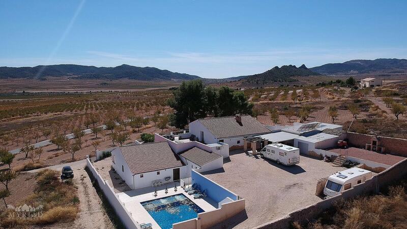 8 bedroom Country House for sale