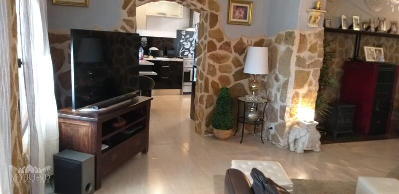 8 bedroom Country House for sale