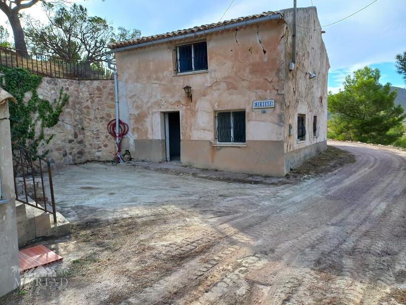 2 bedroom Country House for sale