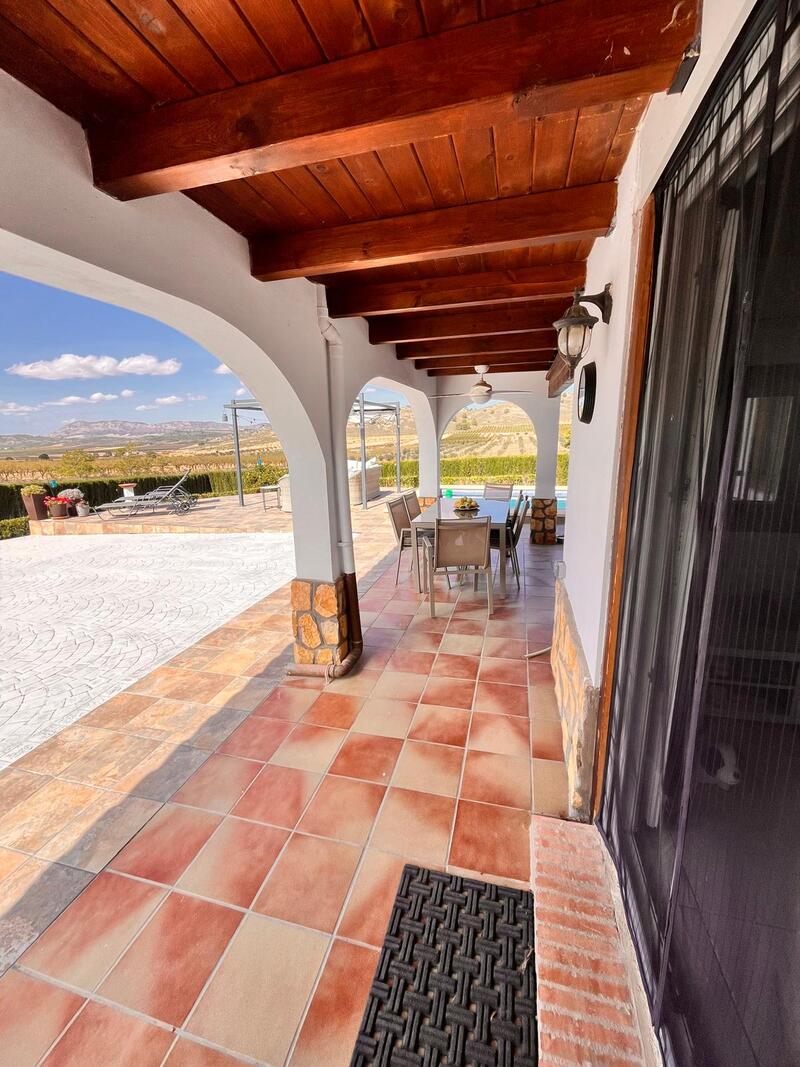 4 chambre Auberge à vendre