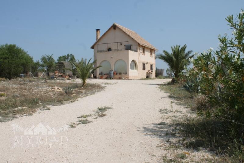 4 bedroom Country House for sale