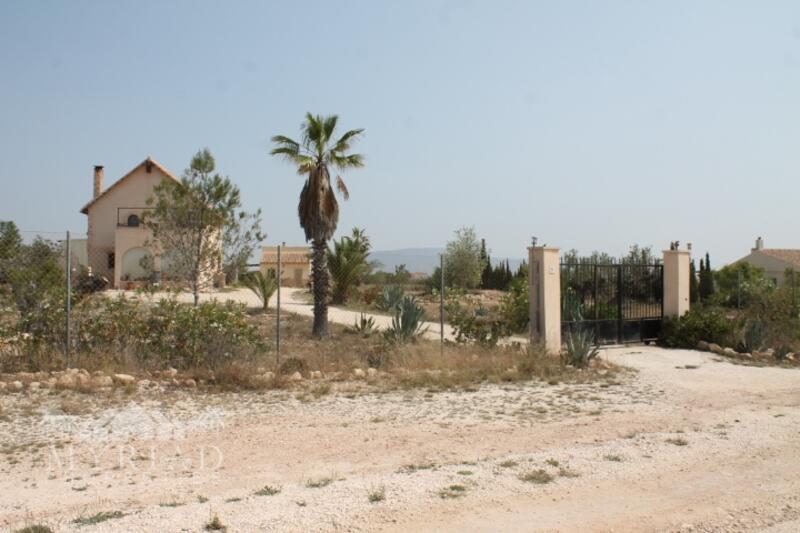 4 bedroom Country House for sale