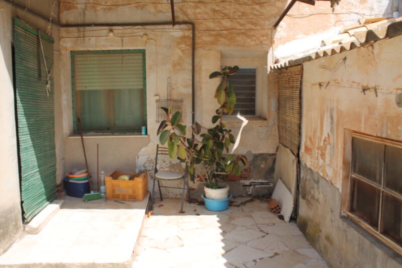 5 bedroom Villa for sale