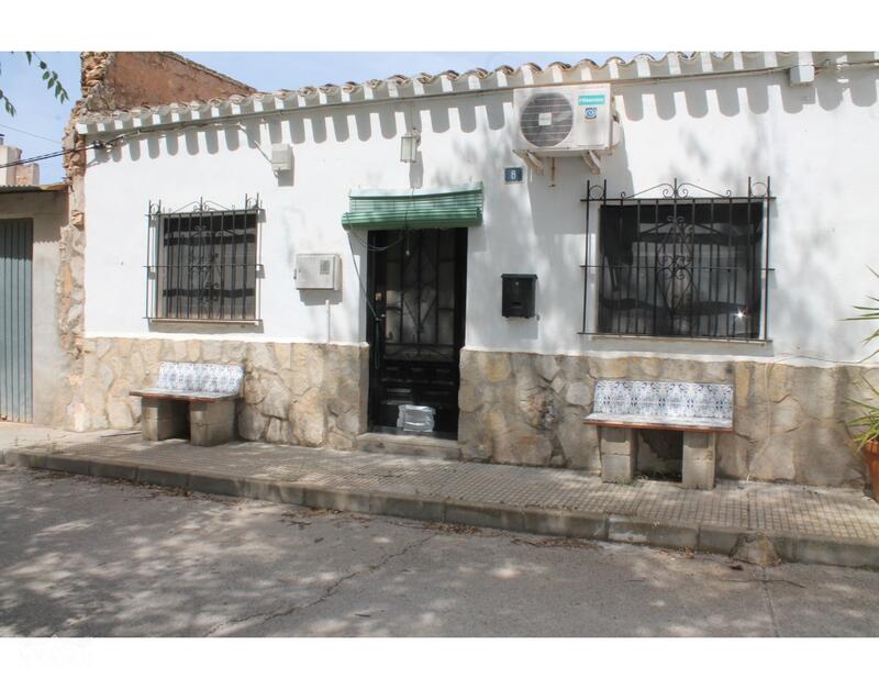 2 bedroom Country House for sale