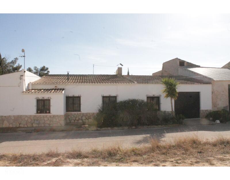 2 bedroom Country House for sale