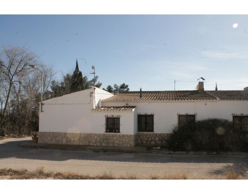 2 bedroom Country House for sale
