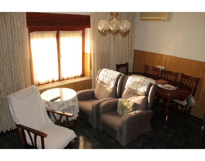 3 bedroom Townhouse for sale
