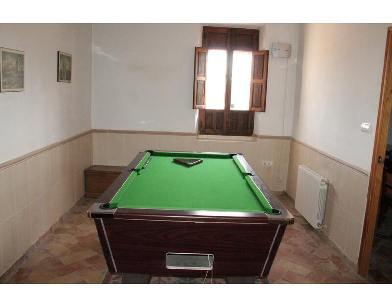 5 bedroom Country House for sale