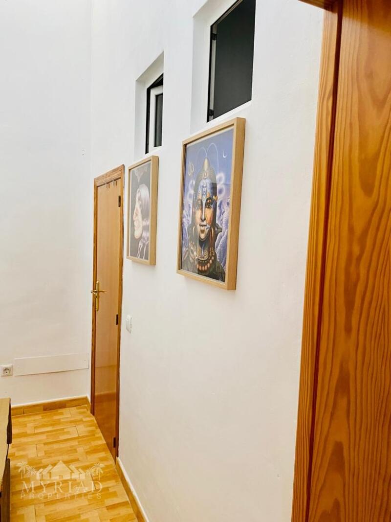 3 bedroom Townhouse for sale