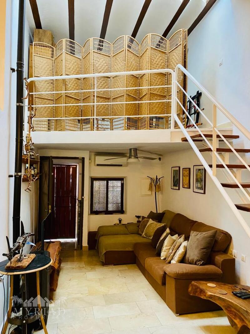 3 bedroom Townhouse for sale