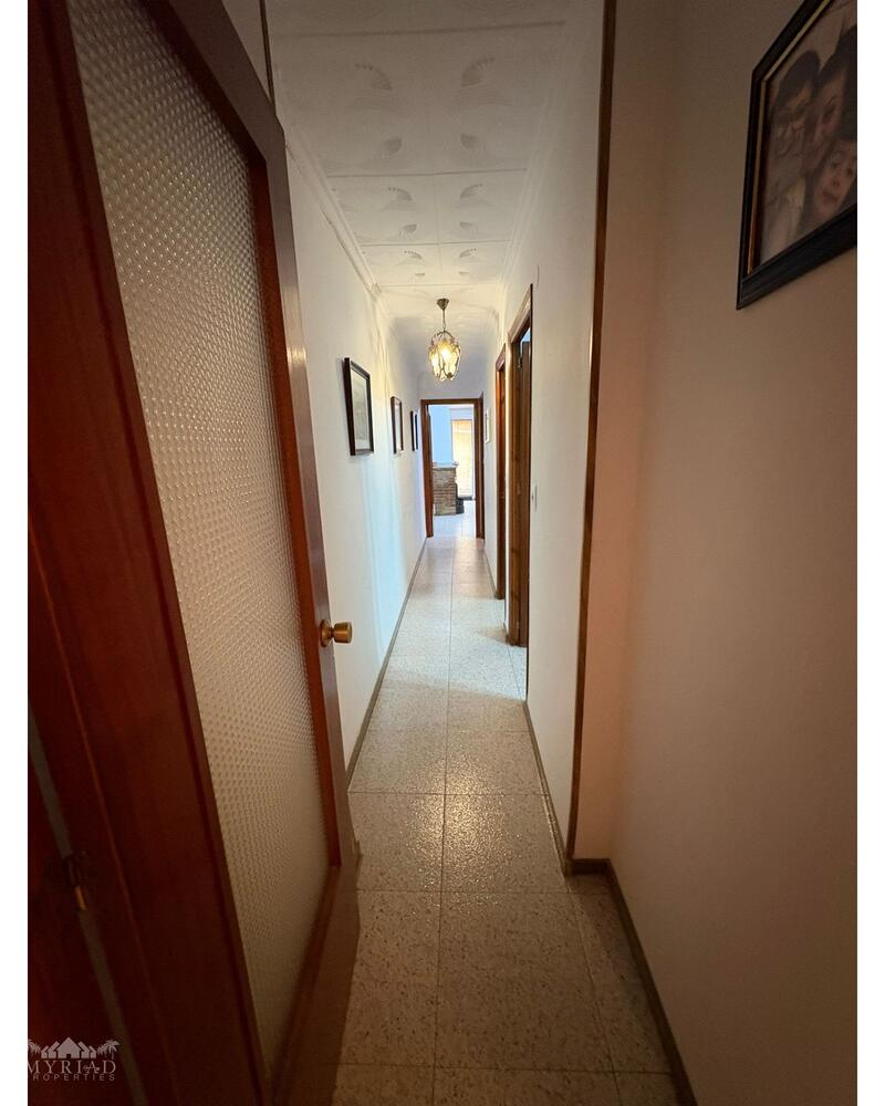 3 slaapkamer Gezinswoning Te koop