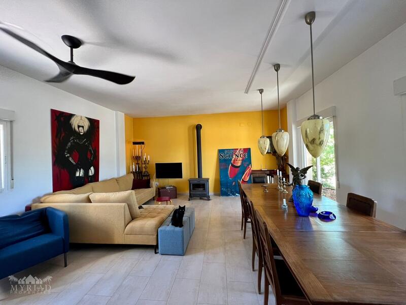 4 bedroom Villa for sale