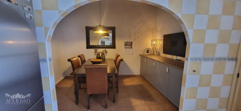 5 bedroom Country House for sale