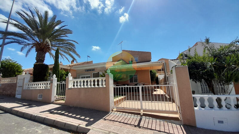 3 Cuarto Villa en venta