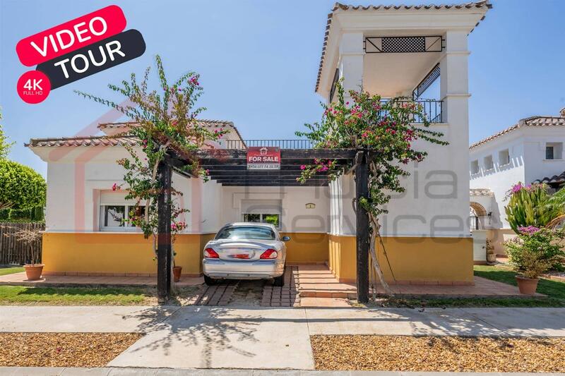 Villa til salgs i La Torre Golf Resort, Murcia