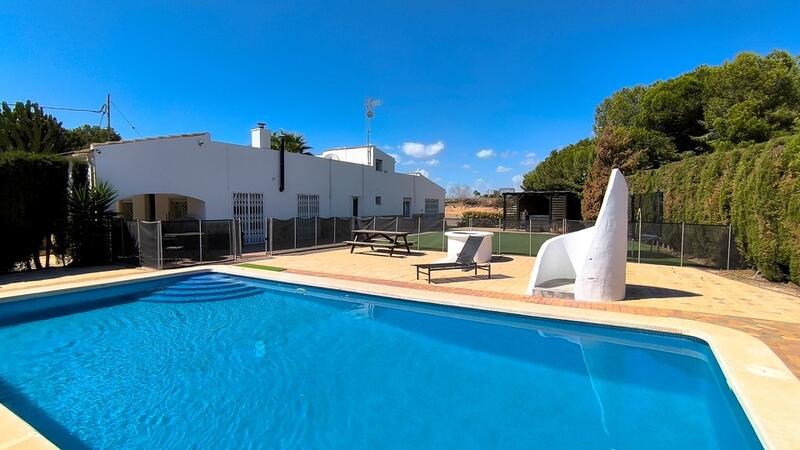 Casa de Campo en venta en Benijófar, Alicante