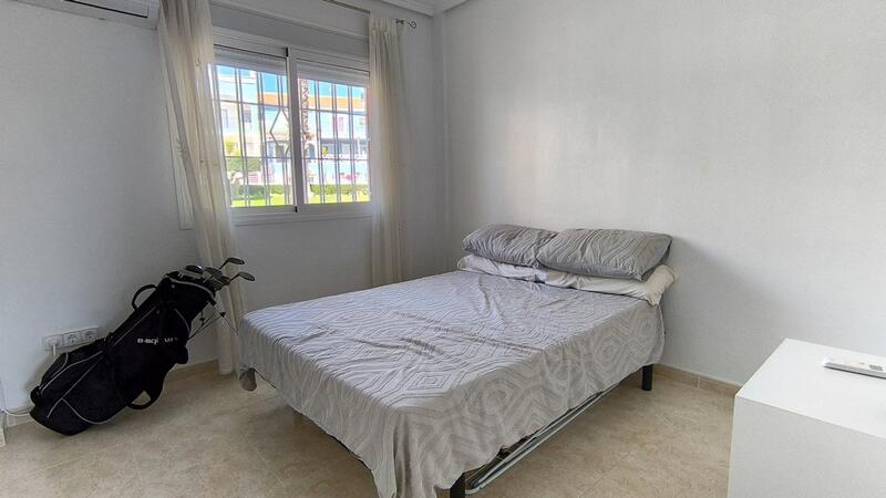 3 спальная комната городская тюрьма продается