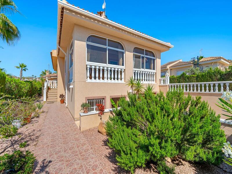 4 Cuarto Villa en venta