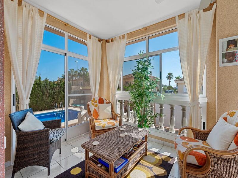 4 Cuarto Villa en venta