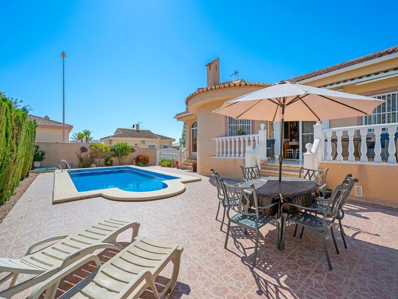 4 Cuarto Villa en venta