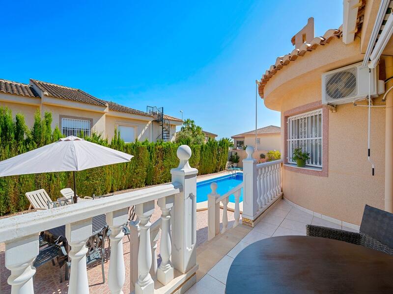 4 Cuarto Villa en venta