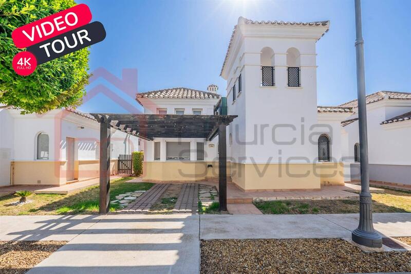 Villa til salgs i La Torre Golf Resort, Murcia
