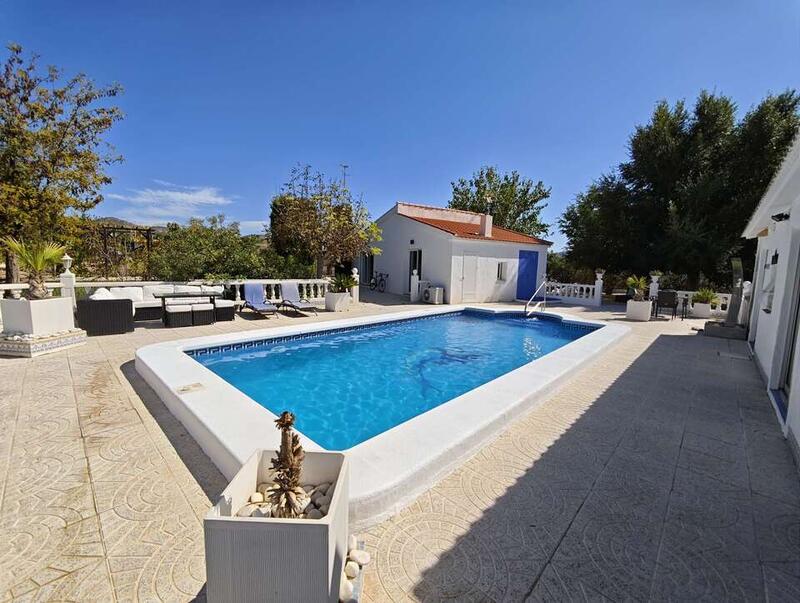 5 Cuarto Villa en venta