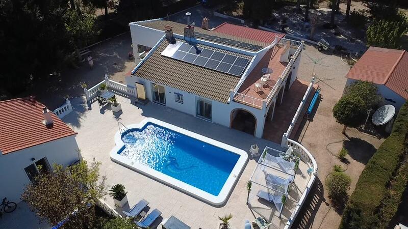 Villa en venta en Salinas, Alicante