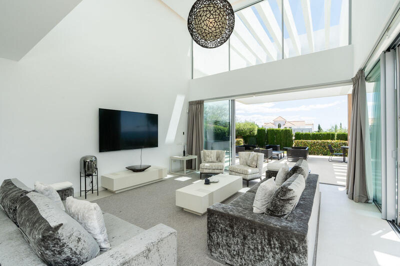 5 Schlafzimmer Villa zu verkaufen 5 Schlafzimmer Villa zu verkaufen