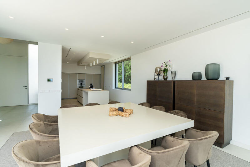 5 Schlafzimmer Villa zu verkaufen 5 Schlafzimmer Villa zu verkaufen