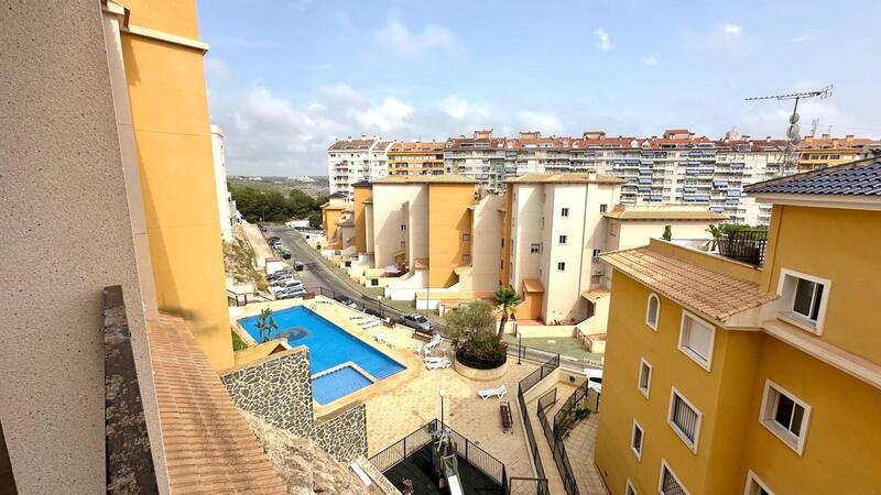 3 bedroom Apartment for sale