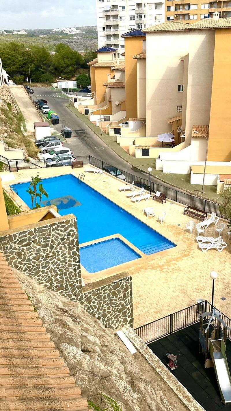 3 bedroom Apartment for sale