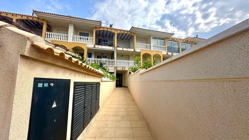3 bedroom Apartment for sale