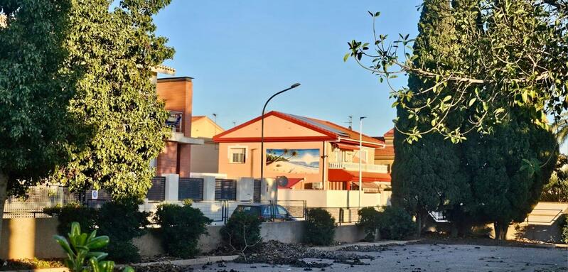 3 bedroom Townhouse for sale