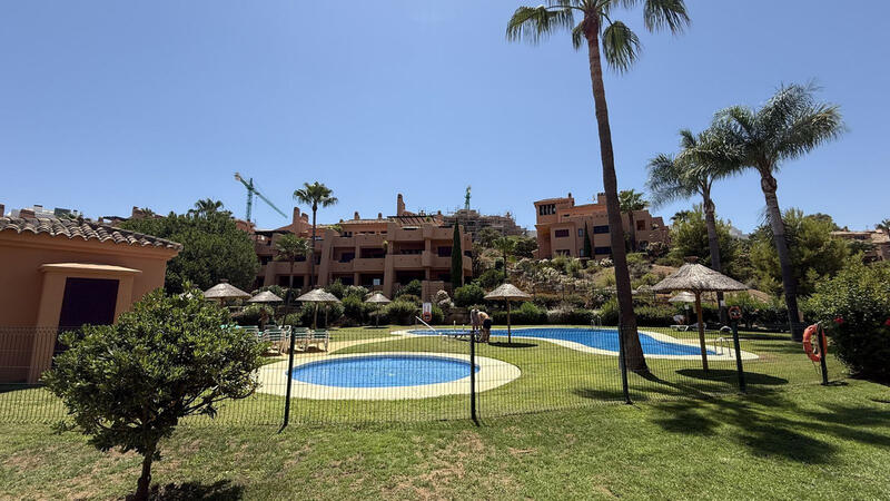 2 bedroom Apartment for sale