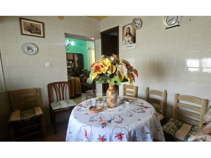 3 bedroom Townhouse for sale