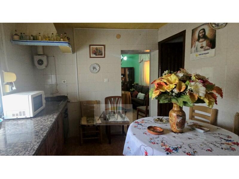 3 bedroom Townhouse for sale