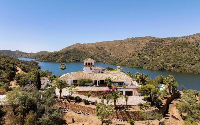 6 bedroom Country House for sale