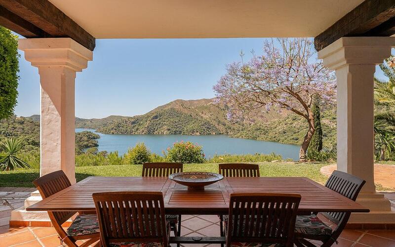 6 bedroom Country House for sale