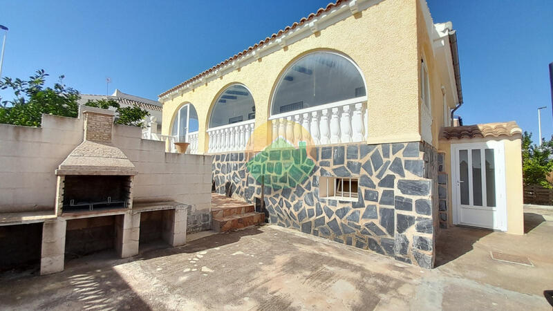 3 спальная комната вилла продается
