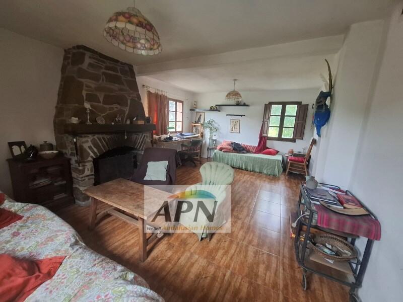 3 bedroom Country House for sale